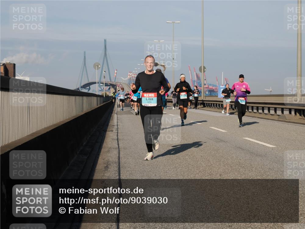03.10.2025 - Köhlbrandbrückenlauf Fabian Wolf http://msf.ph/oto/9039030 03.10.2025 09:53:18 Position 3 1656 meine-sportfotos.de