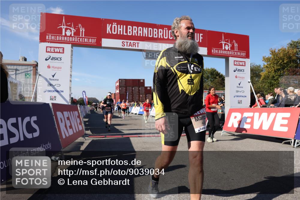 03.10.2025 - Köhlbrandbrückenlauf Lena Gebhardt http://msf.ph/oto/9039034 03.10.2025 13:16:27 Ziel 4144, 4146, 4314, 4317, 4347, 4408, 4414, 4563, 4586, 4928, 4952, 5032, 5498, 5570, 5694, 5815, 5836, 5983, 6208, 6353, 6377, 6761, 6771, 6812 meine-sportfotos.de