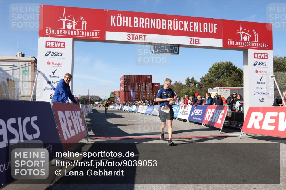 03.10.2025 - Köhlbrandbrückenlauf Lena Gebhardt http://msf.ph/oto/9039053 03.10.2025 12:54:40 Ziel 4060, 4079, 4106, 4209, 6621, 6683 meine-sportfotos.de