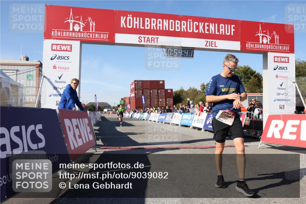 03.10.2025 - Köhlbrandbrückenlauf Lena Gebhardt http://msf.ph/oto/9039082 03.10.2025 12:54:42 Ziel 4060, 4079, 4106, 4209, 6621, 6683 meine-sportfotos.de