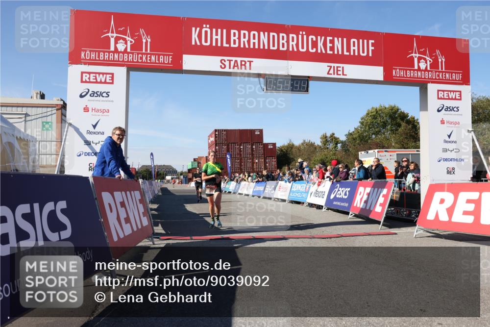 03.10.2025 - Köhlbrandbrückenlauf Lena Gebhardt http://msf.ph/oto/9039092 03.10.2025 12:54:44 Ziel 4079, 4106, 4209, 6621, 6683 meine-sportfotos.de