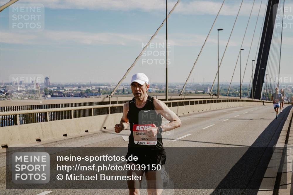 03.10.2025 - Köhlbrandbrückenlauf Michael Burmester http://msf.ph/oto/9039150 03.10.2025 12:17:12 Position 1 4027 meine-sportfotos.de