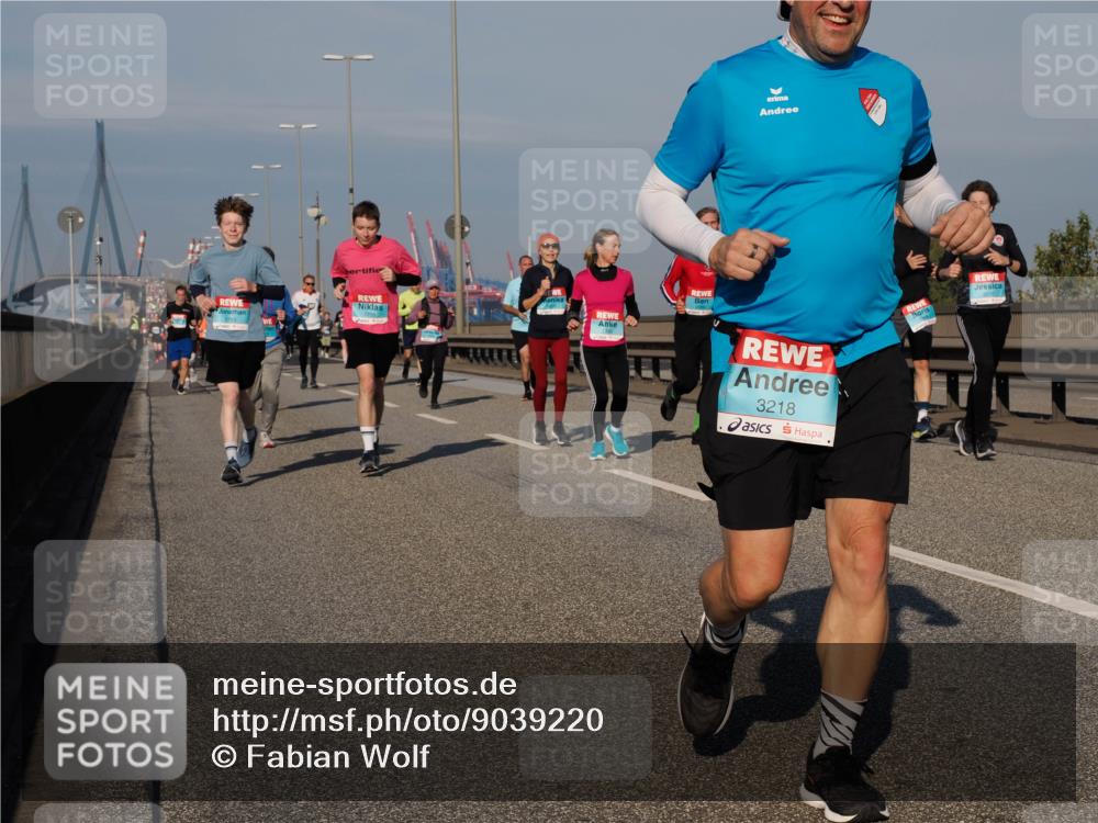 03.10.2025 - Köhlbrandbrückenlauf Fabian Wolf http://msf.ph/oto/9039220 03.10.2025 09:53:30 Position 3 3218 meine-sportfotos.de
