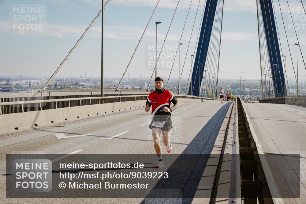 03.10.2025 - Köhlbrandbrückenlauf Michael Burmester http://msf.ph/oto/9039223 03.10.2025 12:17:46 Position 1 6514 meine-sportfotos.de