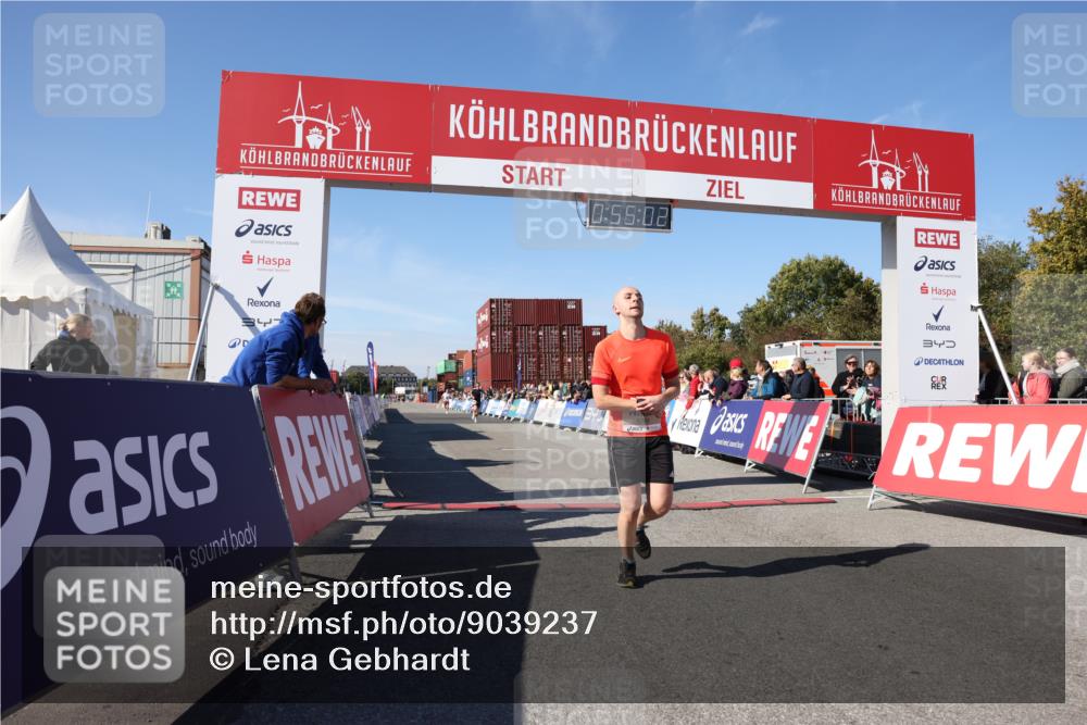 03.10.2025 - Köhlbrandbrückenlauf Lena Gebhardt http://msf.ph/oto/9039237 03.10.2025 12:55:02 Ziel 5765, 6410 meine-sportfotos.de