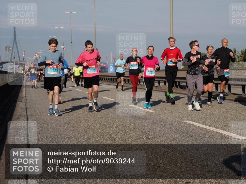 03.10.2025 - Köhlbrandbrückenlauf Fabian Wolf http://msf.ph/oto/9039244 03.10.2025 09:53:31 Position 3 1753, 3, 1755, 1355 meine-sportfotos.de