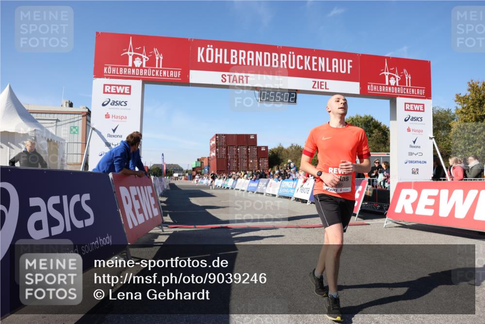 03.10.2025 - Köhlbrandbrückenlauf Lena Gebhardt http://msf.ph/oto/9039246 03.10.2025 12:55:03 Ziel 5765, 6410 meine-sportfotos.de
