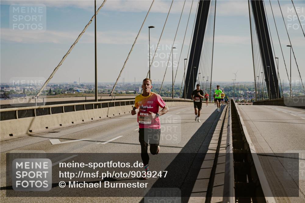 03.10.2025 - Köhlbrandbrückenlauf Michael Burmester http://msf.ph/oto/9039247 03.10.2025 12:18:06 Position 1 6482 meine-sportfotos.de