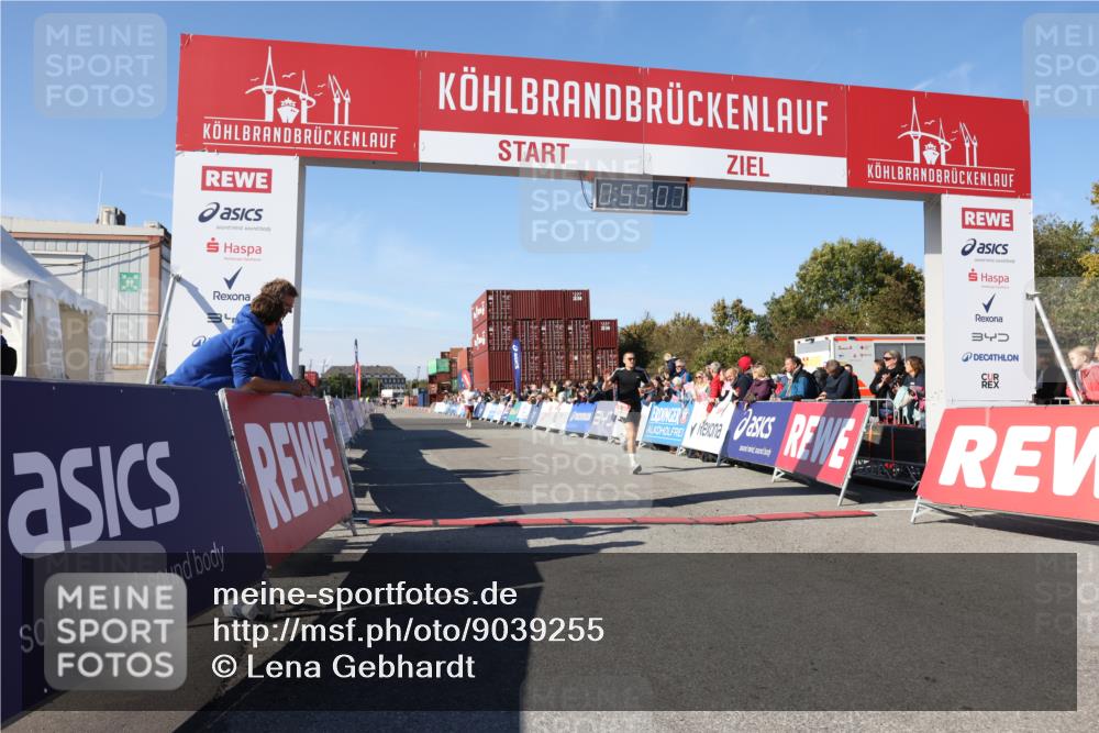 03.10.2025 - Köhlbrandbrückenlauf Lena Gebhardt http://msf.ph/oto/9039255 03.10.2025 12:55:07 Ziel 5765, 6130, 6410 meine-sportfotos.de