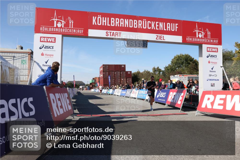 03.10.2025 - Köhlbrandbrückenlauf Lena Gebhardt http://msf.ph/oto/9039263 03.10.2025 12:55:08 Ziel 5765, 6130, 6410 meine-sportfotos.de