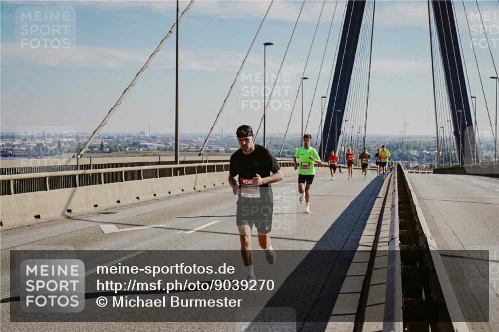 03.10.2025 - Köhlbrandbrückenlauf Michael Burmester http://msf.ph/oto/9039270 03.10.2025 12:18:11 Position 1  meine-sportfotos.de