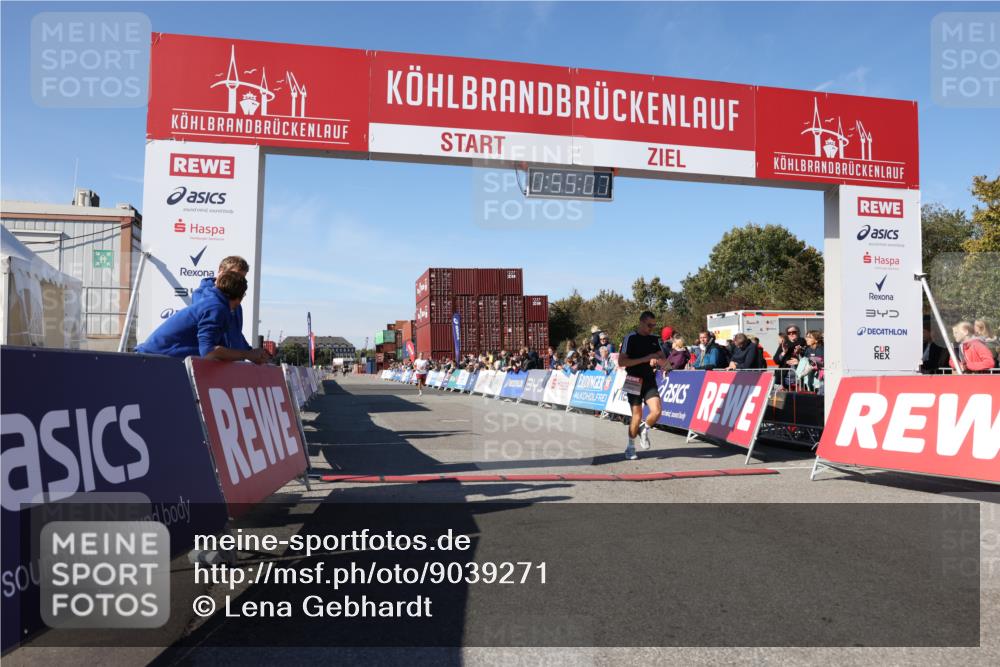03.10.2025 - Köhlbrandbrückenlauf Lena Gebhardt http://msf.ph/oto/9039271 03.10.2025 12:55:08 Ziel 5765, 6130, 6410 meine-sportfotos.de