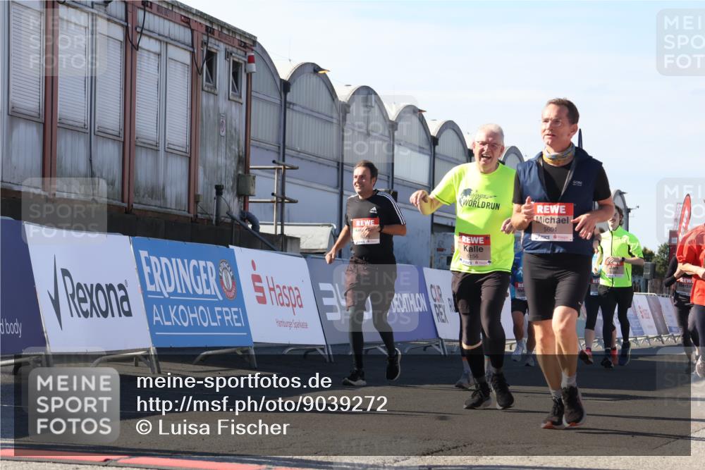 03.10.2025 - Köhlbrandbrückenlauf Luisa Fischer http://msf.ph/oto/9039272 03.10.2025 13:29:27 Ziel 5340, 5344, 5366, 5470, 5514, 5601, 6063, 6118, 6156, 6309, 6334, 6335, 6336, 6351, 6387, 6539, 6554 meine-sportfotos.de