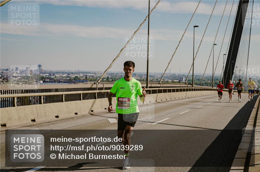 03.10.2025 - Köhlbrandbrückenlauf Michael Burmester http://msf.ph/oto/9039289 03.10.2025 12:18:15 Position 1 6248 meine-sportfotos.de