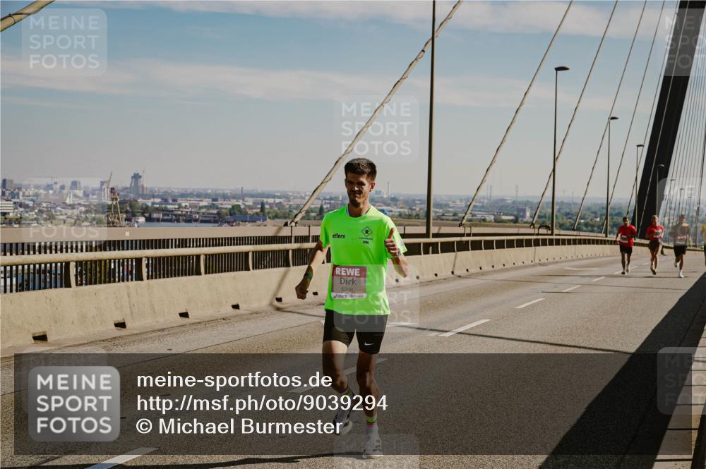 03.10.2025 - Köhlbrandbrückenlauf Michael Burmester http://msf.ph/oto/9039294 03.10.2025 12:18:15 Position 1 6248 meine-sportfotos.de