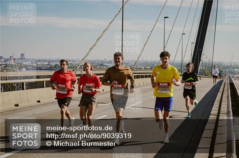 03.10.2025 - Köhlbrandbrückenlauf Michael Burmester http://msf.ph/oto/9039319 03.10.2025 12:18:22 Position 1 4072, 6253 meine-sportfotos.de