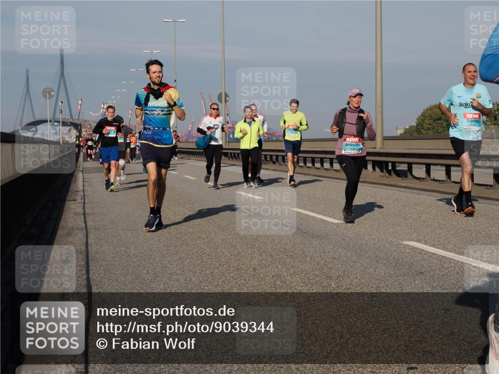 03.10.2025 - Köhlbrandbrückenlauf Fabian Wolf http://msf.ph/oto/9039344 03.10.2025 09:53:35 Position 3 1536, 3128 meine-sportfotos.de