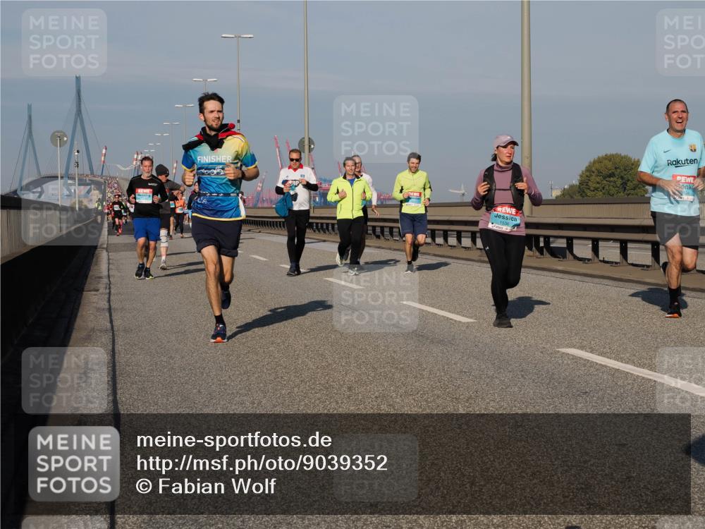 03.10.2025 - Köhlbrandbrückenlauf Fabian Wolf http://msf.ph/oto/9039352 03.10.2025 09:53:36 Position 3 1536, 128 meine-sportfotos.de