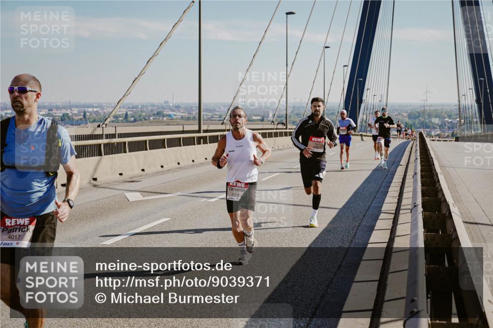 03.10.2025 - Köhlbrandbrückenlauf Michael Burmester http://msf.ph/oto/9039371 03.10.2025 12:18:49 Position 1 4017, 6793, 6216 meine-sportfotos.de