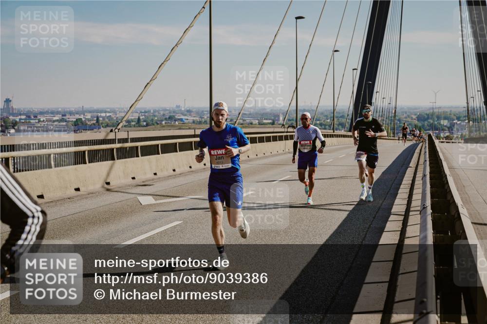 03.10.2025 - Köhlbrandbrückenlauf Michael Burmester http://msf.ph/oto/9039386 03.10.2025 12:18:51 Position 1 4013 meine-sportfotos.de