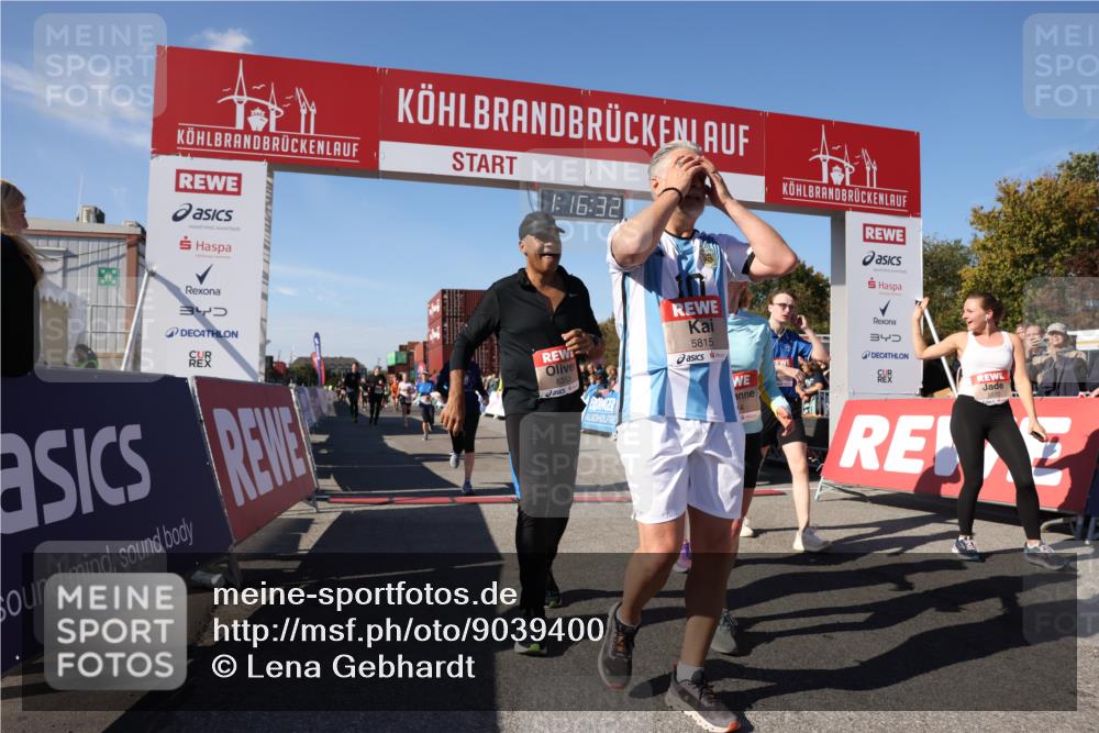 03.10.2025 - Köhlbrandbrückenlauf Lena Gebhardt http://msf.ph/oto/9039400 03.10.2025 13:16:32 Ziel 4036, 4144, 4146, 4235, 4314, 4408, 4414, 4586, 4952, 5104, 5498, 5570, 5630, 5694, 5815, 5983, 6208, 6353, 6377, 6761, 6812 meine-sportfotos.de