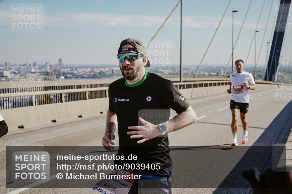 03.10.2025 - Köhlbrandbrückenlauf Michael Burmester http://msf.ph/oto/9039405 03.10.2025 12:18:55 Position 1 96, 6458 meine-sportfotos.de