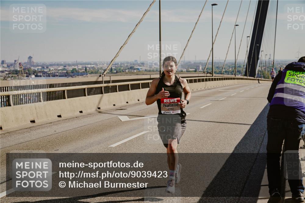 03.10.2025 - Köhlbrandbrückenlauf Michael Burmester http://msf.ph/oto/9039423 03.10.2025 12:19:08 Position 1 4092 meine-sportfotos.de