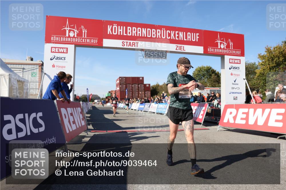 03.10.2025 - Köhlbrandbrückenlauf Lena Gebhardt http://msf.ph/oto/9039464 03.10.2025 12:55:44 Ziel 4001, 4104, 4594, 6100, 6480, 6762 meine-sportfotos.de