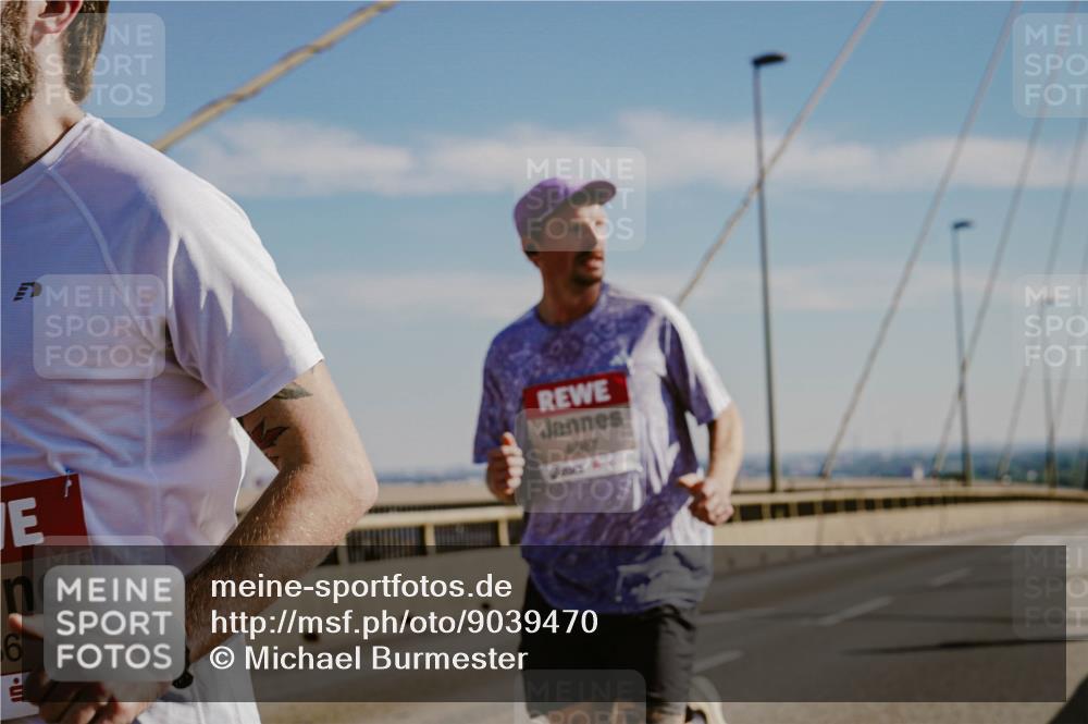 03.10.2025 - Köhlbrandbrückenlauf Michael Burmester http://msf.ph/oto/9039470 03.10.2025 12:19:24 Position 1 6, 4087 meine-sportfotos.de