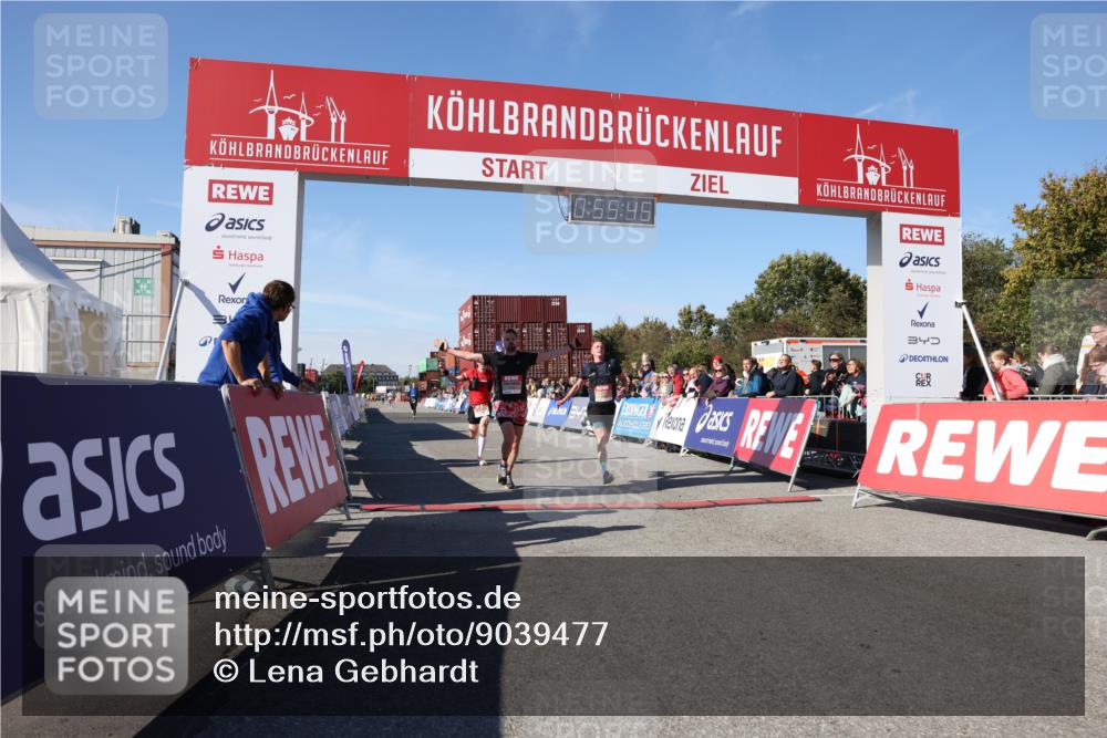 03.10.2025 - Köhlbrandbrückenlauf Lena Gebhardt http://msf.ph/oto/9039477 03.10.2025 12:55:45 Ziel 4001, 4594, 6100, 6480, 6762 meine-sportfotos.de