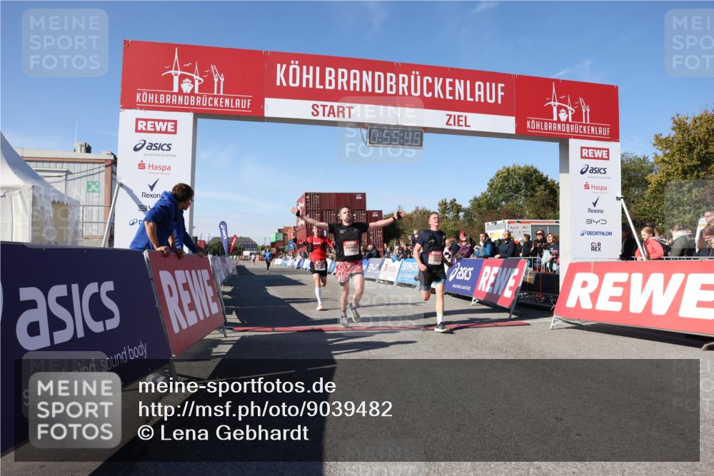 03.10.2025 - Köhlbrandbrückenlauf Lena Gebhardt http://msf.ph/oto/9039482 03.10.2025 12:55:46 Ziel 4001, 4594, 6100, 6480, 6762 meine-sportfotos.de
