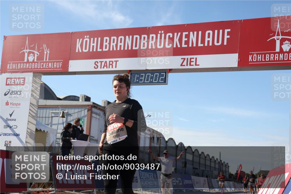 03.10.2025 - Köhlbrandbrückenlauf Luisa Fischer http://msf.ph/oto/9039487 03.10.2025 13:30:01 Ziel 4459, 4825, 5369, 5398, 5587, 5621, 5930, 5944, 6234, 6570, 6698 meine-sportfotos.de