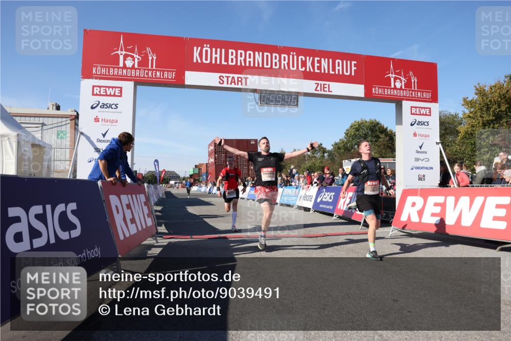 03.10.2025 - Köhlbrandbrückenlauf Lena Gebhardt http://msf.ph/oto/9039491 03.10.2025 12:55:46 Ziel 4001, 4594, 6100, 6480, 6762 meine-sportfotos.de