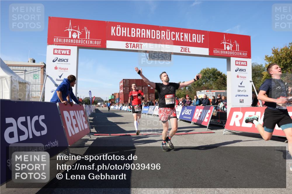 03.10.2025 - Köhlbrandbrückenlauf Lena Gebhardt http://msf.ph/oto/9039496 03.10.2025 12:55:46 Ziel 4001, 4594, 6100, 6480, 6762 meine-sportfotos.de
