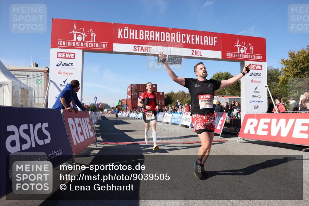 03.10.2025 - Köhlbrandbrückenlauf Lena Gebhardt http://msf.ph/oto/9039505 03.10.2025 12:55:47 Ziel 4001, 4594, 6100, 6480, 6762 meine-sportfotos.de