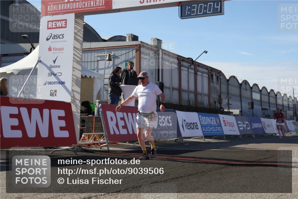 03.10.2025 - Köhlbrandbrückenlauf Luisa Fischer http://msf.ph/oto/9039506 03.10.2025 13:30:03 Ziel 4459, 4825, 5369, 5398, 5587, 5621, 5930, 6234, 6570, 6698 meine-sportfotos.de