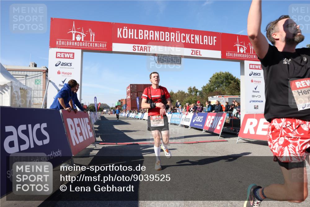 03.10.2025 - Köhlbrandbrückenlauf Lena Gebhardt http://msf.ph/oto/9039525 03.10.2025 12:55:47 Ziel 4001, 4594, 6100, 6480, 6762 meine-sportfotos.de