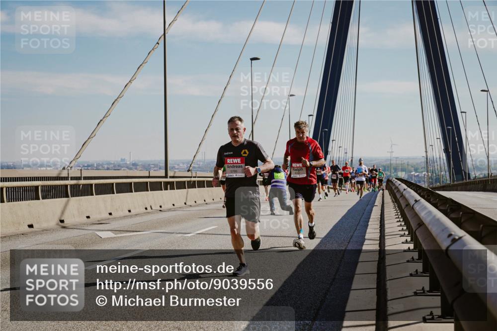 03.10.2025 - Köhlbrandbrückenlauf Michael Burmester http://msf.ph/oto/9039556 03.10.2025 12:19:46 Position 1 5786 meine-sportfotos.de