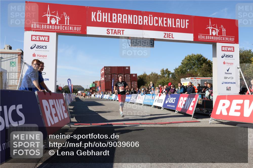 03.10.2025 - Köhlbrandbrückenlauf Lena Gebhardt http://msf.ph/oto/9039606 03.10.2025 12:56:02 Ziel 5966, 6778 meine-sportfotos.de