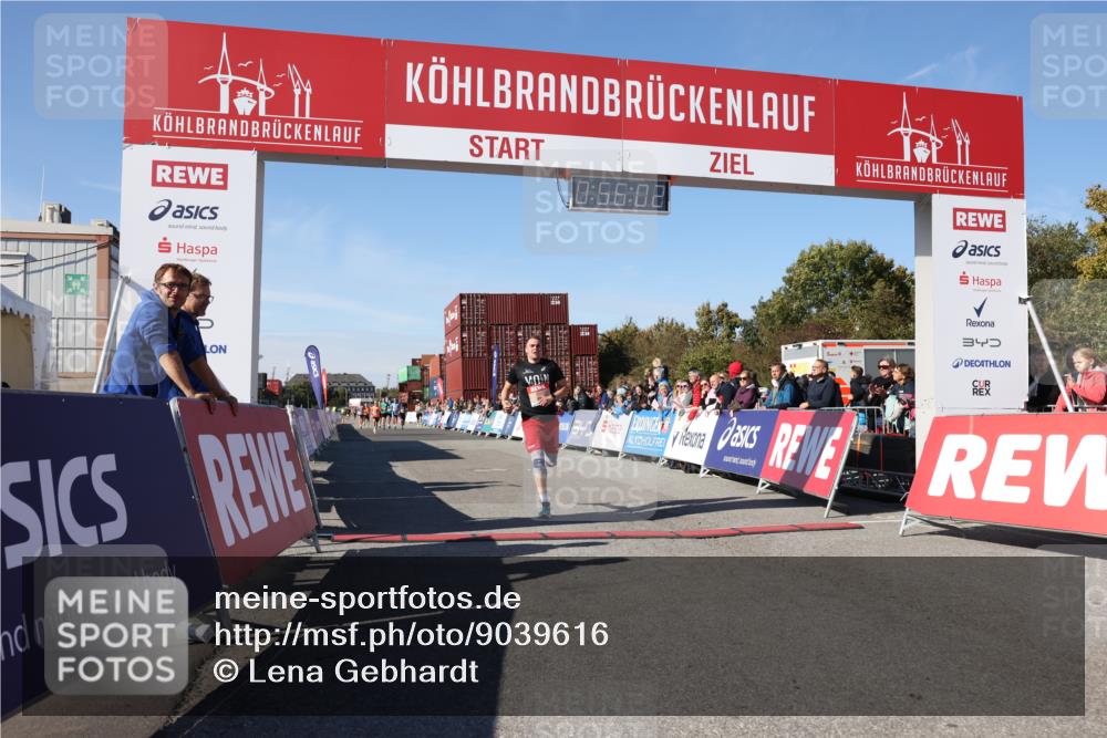 03.10.2025 - Köhlbrandbrückenlauf Lena Gebhardt http://msf.ph/oto/9039616 03.10.2025 12:56:02 Ziel 5966, 6778 meine-sportfotos.de