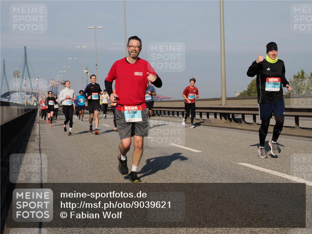 03.10.2025 - Köhlbrandbrückenlauf Fabian Wolf http://msf.ph/oto/9039621 03.10.2025 09:53:47 Position 3 1375, 1833 meine-sportfotos.de