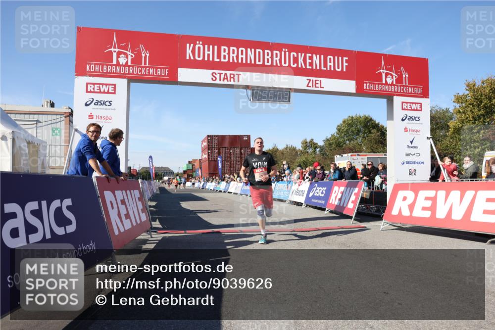03.10.2025 - Köhlbrandbrückenlauf Lena Gebhardt http://msf.ph/oto/9039626 03.10.2025 12:56:03 Ziel 4041, 5966, 6778 meine-sportfotos.de