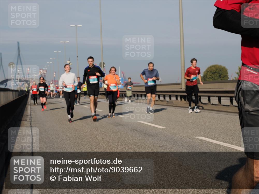 03.10.2025 - Köhlbrandbrückenlauf Fabian Wolf http://msf.ph/oto/9039662 03.10.2025 09:53:49 Position 3  meine-sportfotos.de