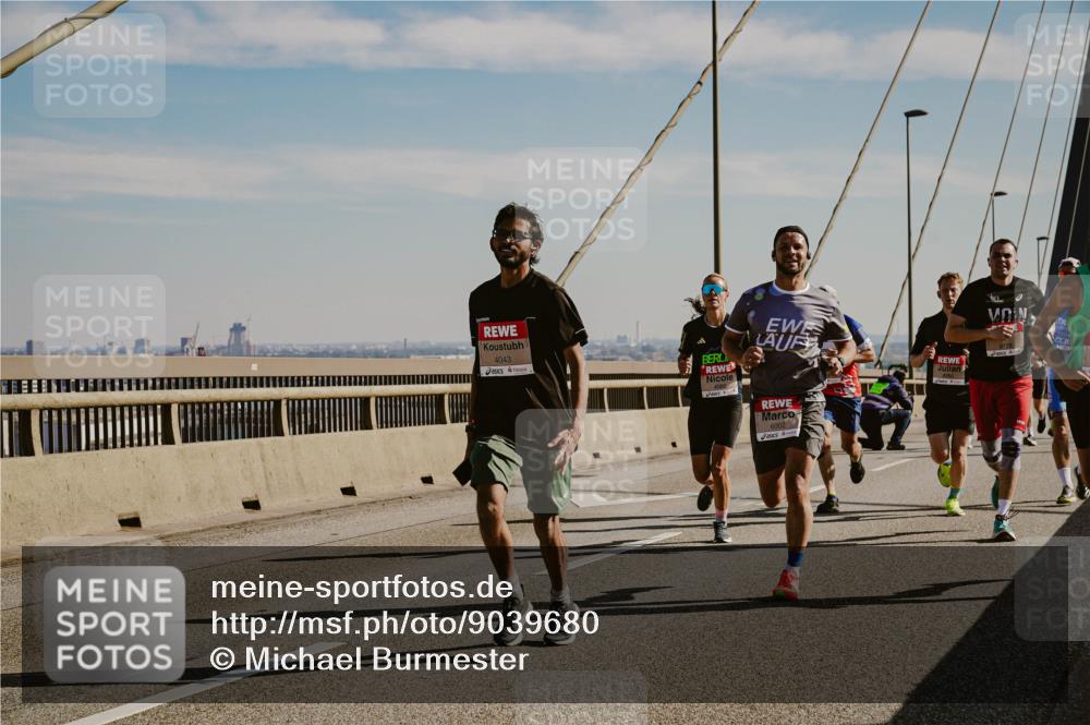 03.10.2025 - Köhlbrandbrückenlauf Michael Burmester http://msf.ph/oto/9039680 03.10.2025 12:20:02 Position 1 4043, 6002 meine-sportfotos.de