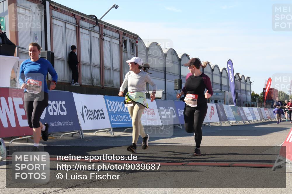 03.10.2025 - Köhlbrandbrückenlauf Luisa Fischer http://msf.ph/oto/9039687 03.10.2025 13:30:25 Ziel 4823, 4927, 5017, 5060, 5157, 5174, 5233, 5346, 6078, 6219 meine-sportfotos.de