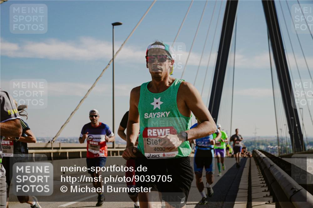 03.10.2025 - Köhlbrandbrückenlauf Michael Burmester http://msf.ph/oto/9039705 03.10.2025 12:20:04 Position 1 060, 4030 meine-sportfotos.de
