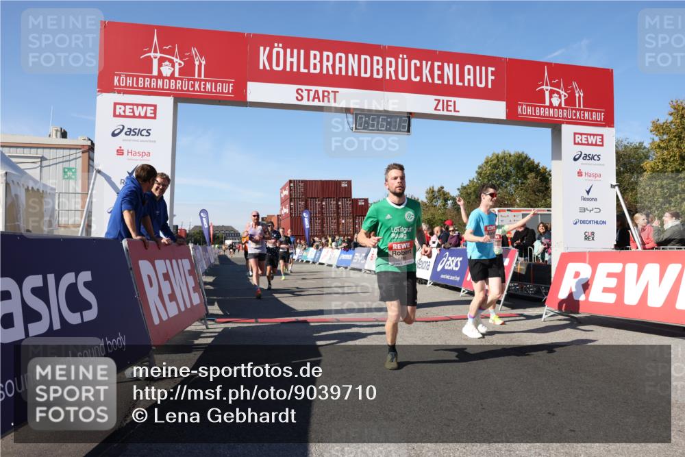 03.10.2025 - Köhlbrandbrückenlauf Lena Gebhardt http://msf.ph/oto/9039710 03.10.2025 12:56:14 Ziel 4041, 4050, 4078, 4114, 4123, 5957, 6206, 6489, 6495 meine-sportfotos.de