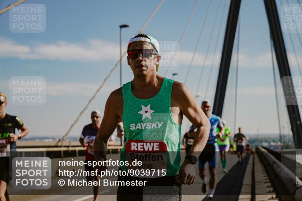 03.10.2025 - Köhlbrandbrückenlauf Michael Burmester http://msf.ph/oto/9039715 03.10.2025 12:20:04 Position 1 4030 meine-sportfotos.de