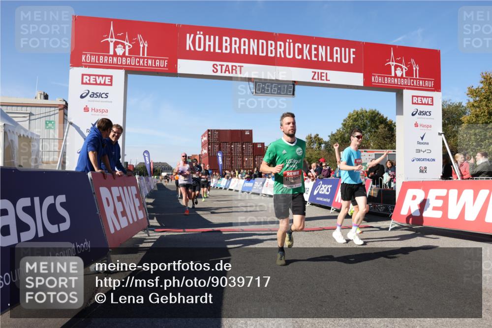 03.10.2025 - Köhlbrandbrückenlauf Lena Gebhardt http://msf.ph/oto/9039717 03.10.2025 12:56:14 Ziel 4041, 4050, 4078, 4114, 4123, 5957, 6206, 6489, 6495 meine-sportfotos.de