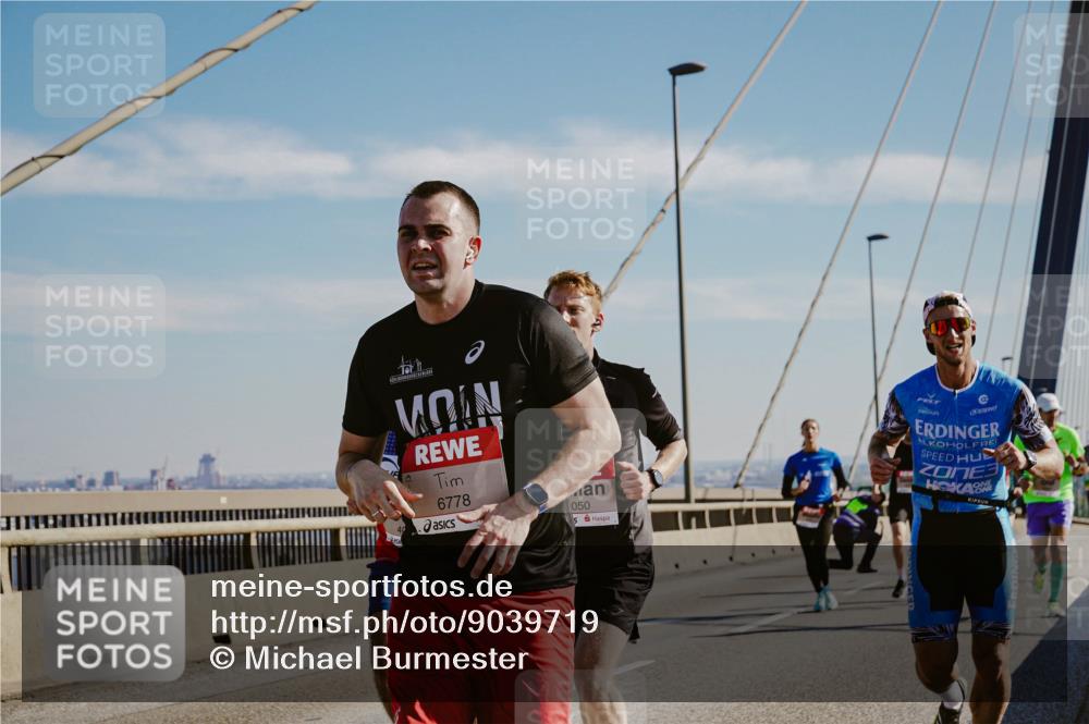 03.10.2025 - Köhlbrandbrückenlauf Michael Burmester http://msf.ph/oto/9039719 03.10.2025 12:20:05 Position 1 6778, 050 meine-sportfotos.de